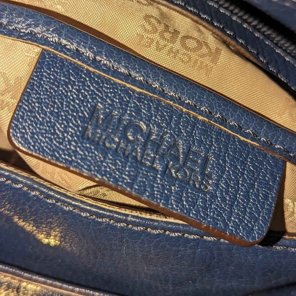 Michael Kors Sloan top handle satchel bag. - Picture 9 of 12
